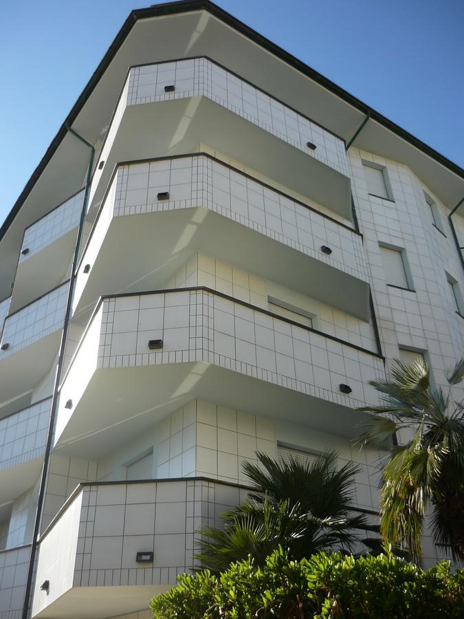 Hotel Il Timone Porto San Giorgio Exterior foto