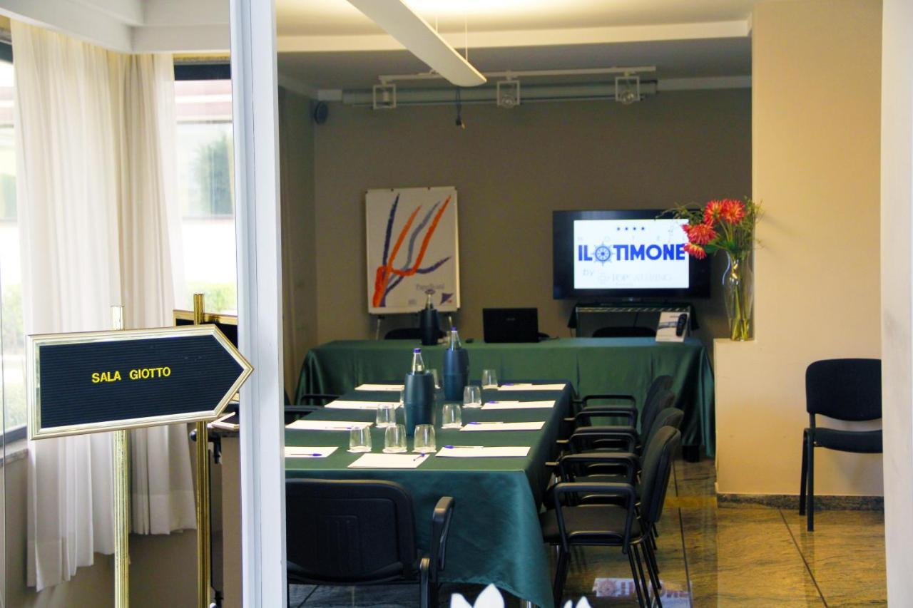 Hotel Il Timone Porto San Giorgio Exterior foto